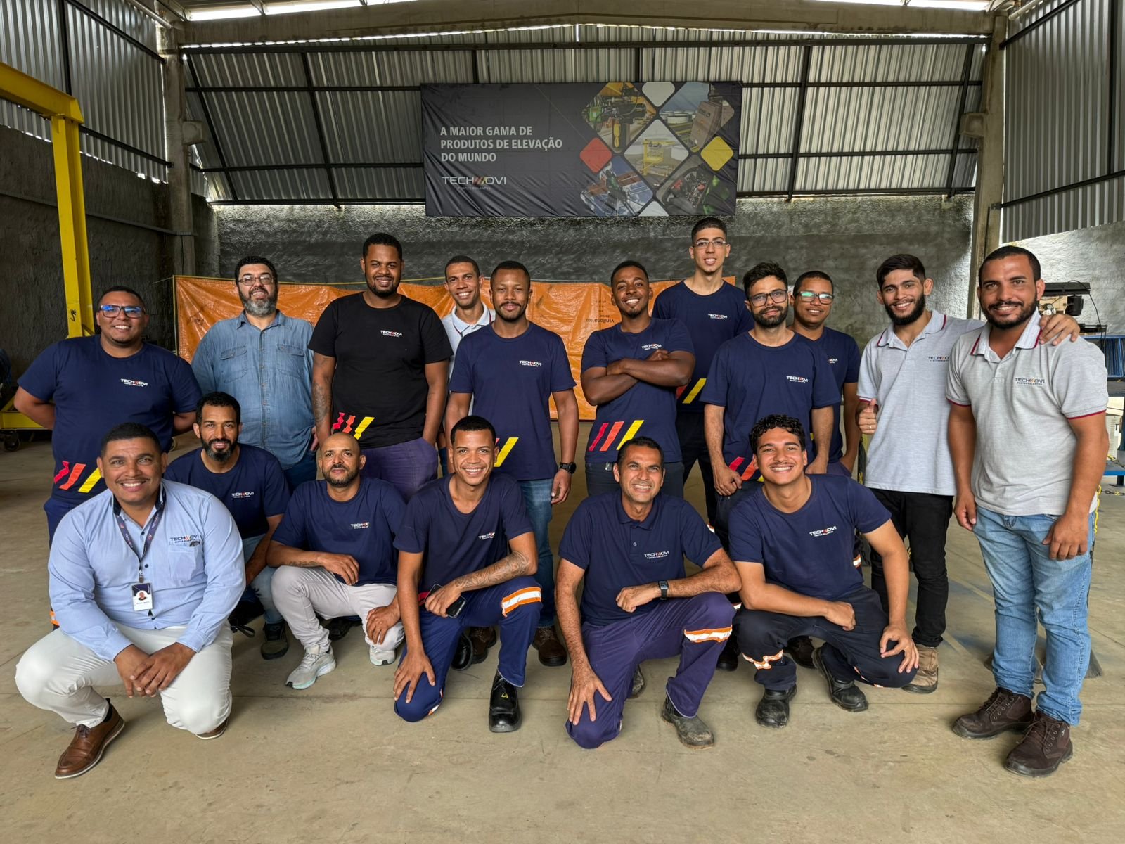 Imagem do mostra participantes do Treinamento NR11 e NR12 Inspeção em Pontes Rolantes e Talhas realizado pela Smart Engenharia e Projetos nos dias 09 e 10 de setembro de 2025 em Camaçari/BA.